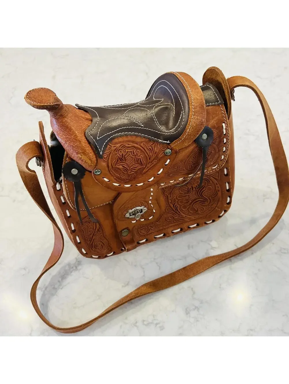 Vintage Tan Western Hand Tooled Leather Horse Saddle Bag Purse Mexico Brown - Picture 1 of 8